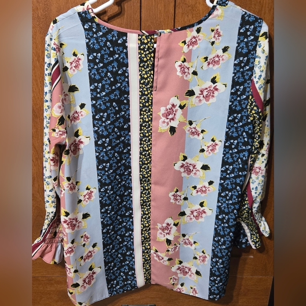 C Est. 1946 Pink and Blue Graphic Ruffled 3/4 Sleeve Blouse - Picture 2 of 4